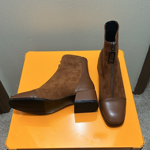 Size 39 Brown Suede Heeled Boots (never worn) - Picture 4 of 4